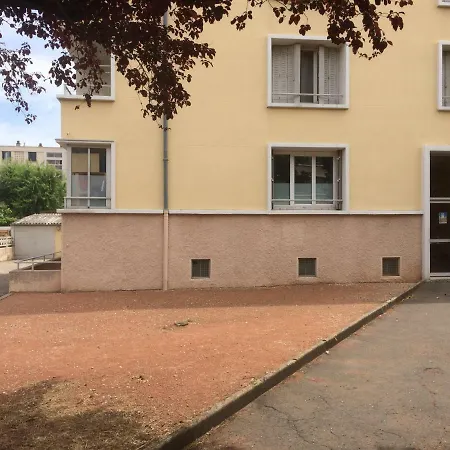 Séjour chez l'habitant Privee Dans Partagee-lyon 8 Santy-mermoz-pinel Lyon