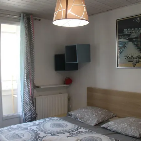 Privee Dans Partagee-lyon 8 Santy-mermoz-pinel * Lyon